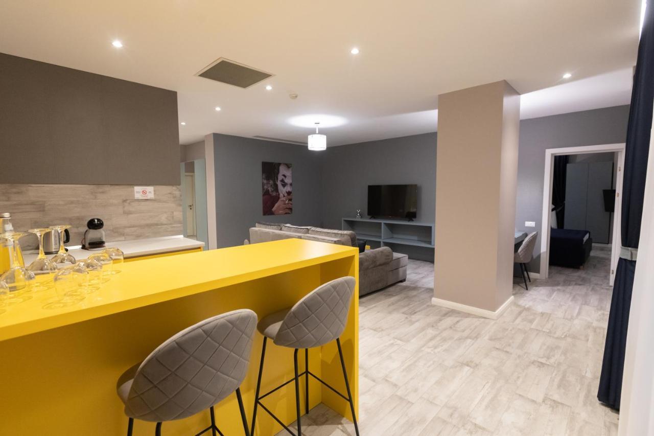 Omnia Apartments Iasi Extérieur photo