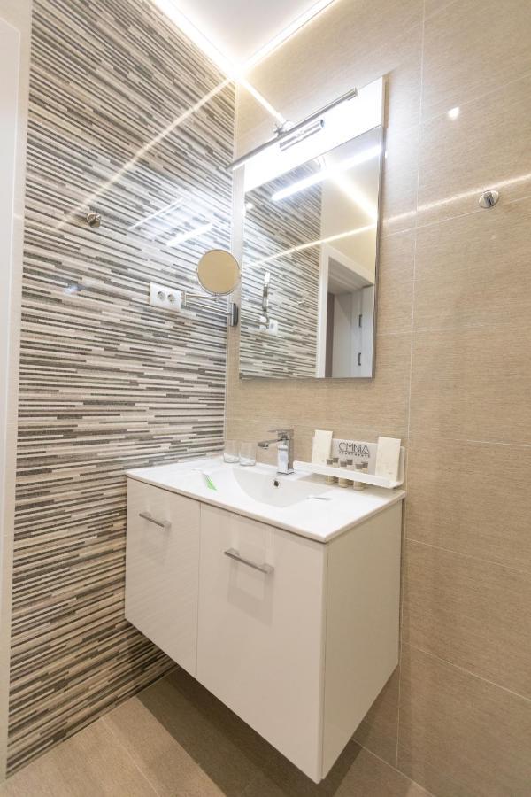 Omnia Apartments Iasi Extérieur photo
